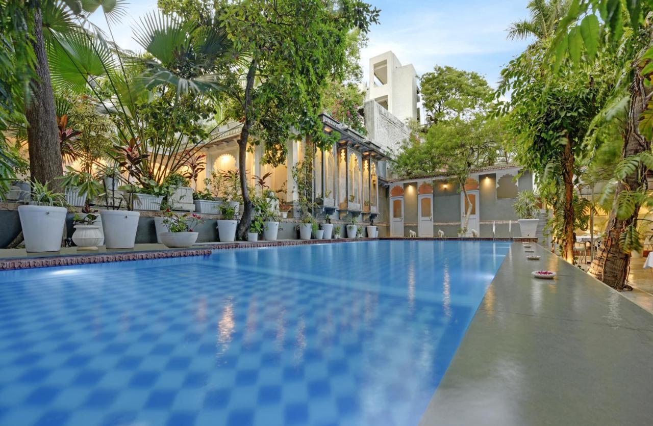 Hotel Raj Palace Udaipur Eksteriør bilde